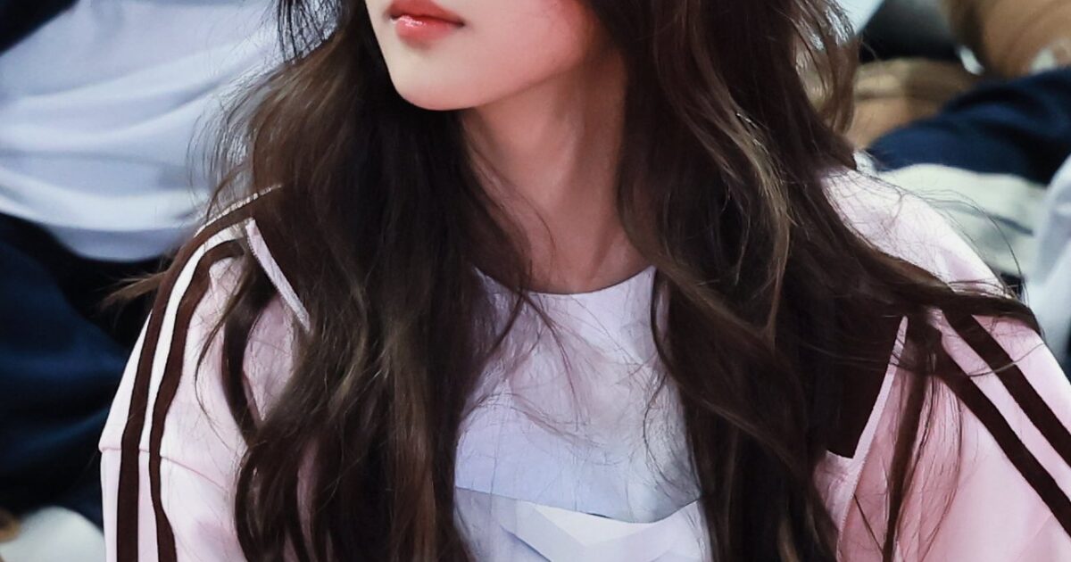 5th Gen Idol Stella Captivates Audiences at 2025 ISAC