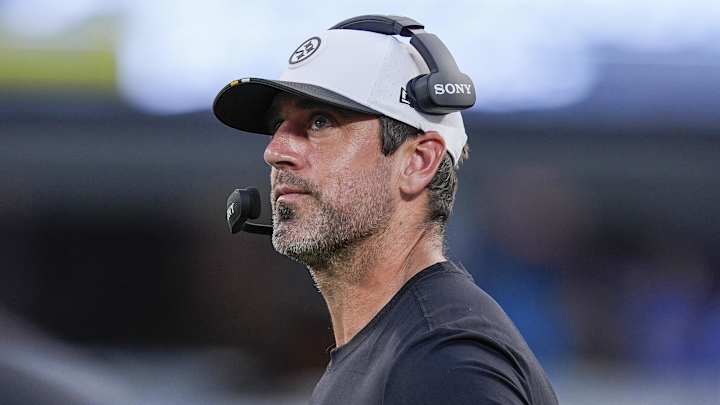 Aaron Rodgers Downplays Significance of Jets Reunion in Week 1