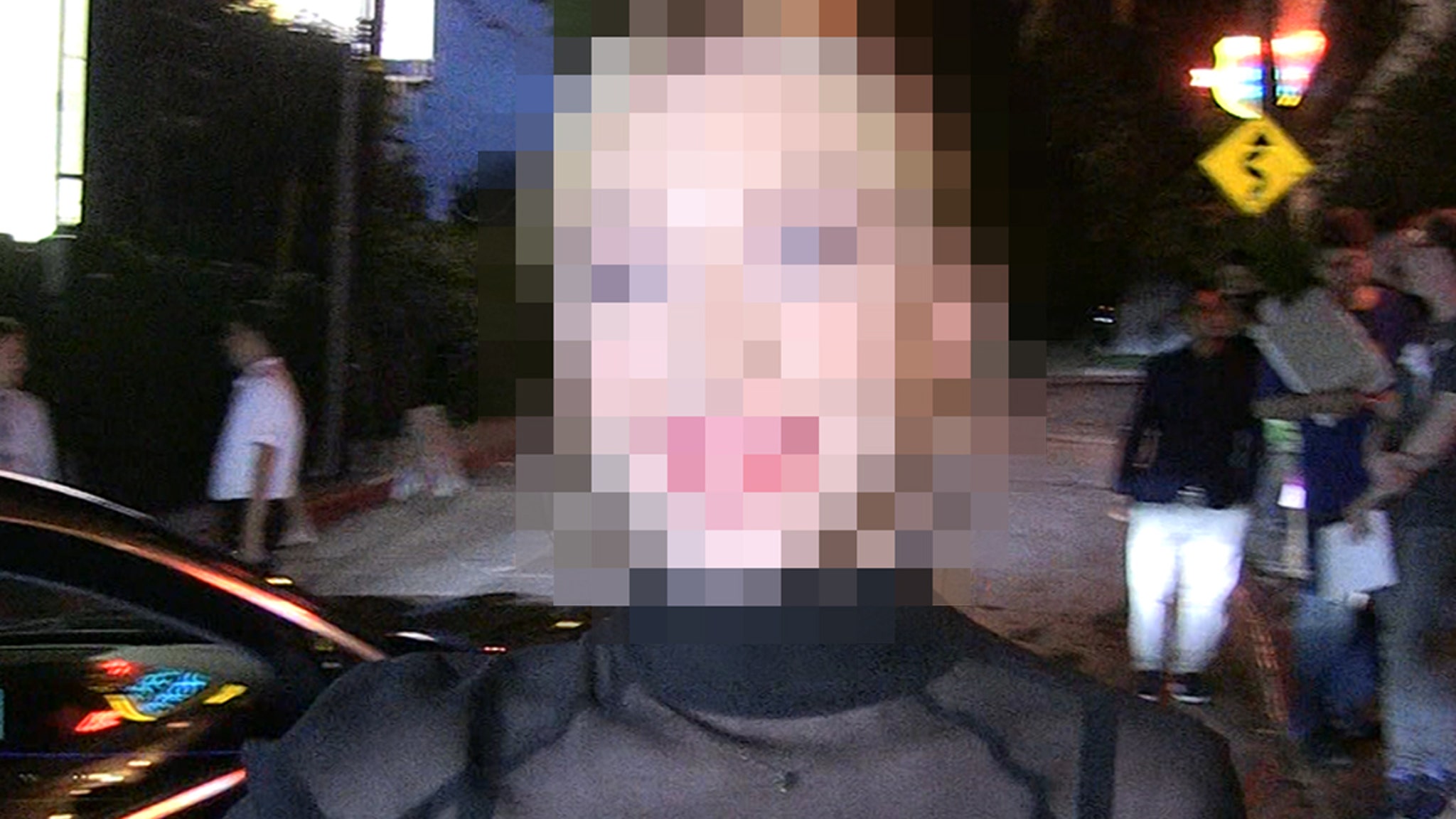 Actress Shines in Public During Surprise 2019 Appearance
