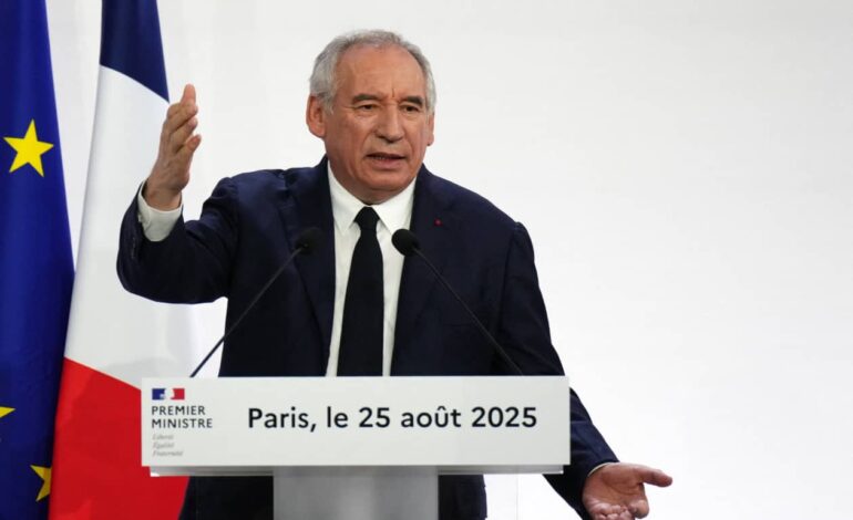 Billions Vanish from French Banks as Government Faces Collapse