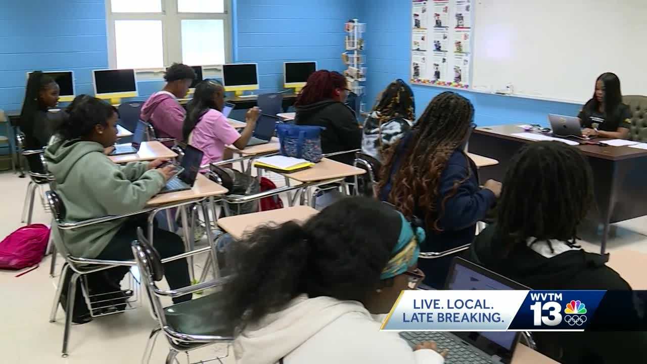 Birmingham Expands Early College Program to Wenonah High School