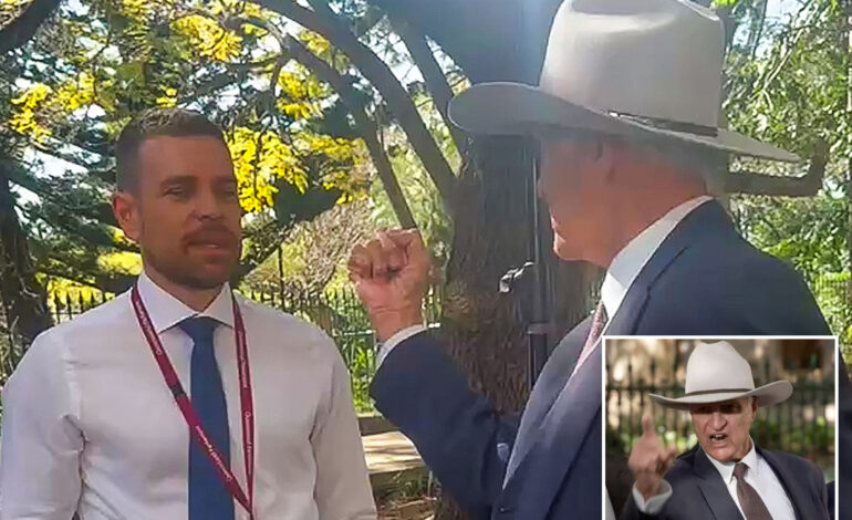 Bob Katter Confronts Journalist at Press Conference on Immigration