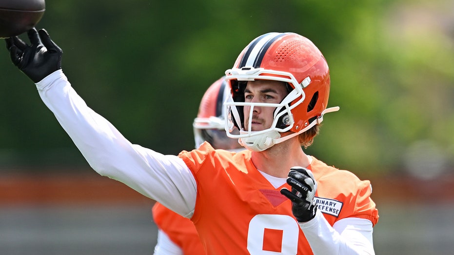Browns Trade Kenny Pickett to Raiders Amid QB Shakeup