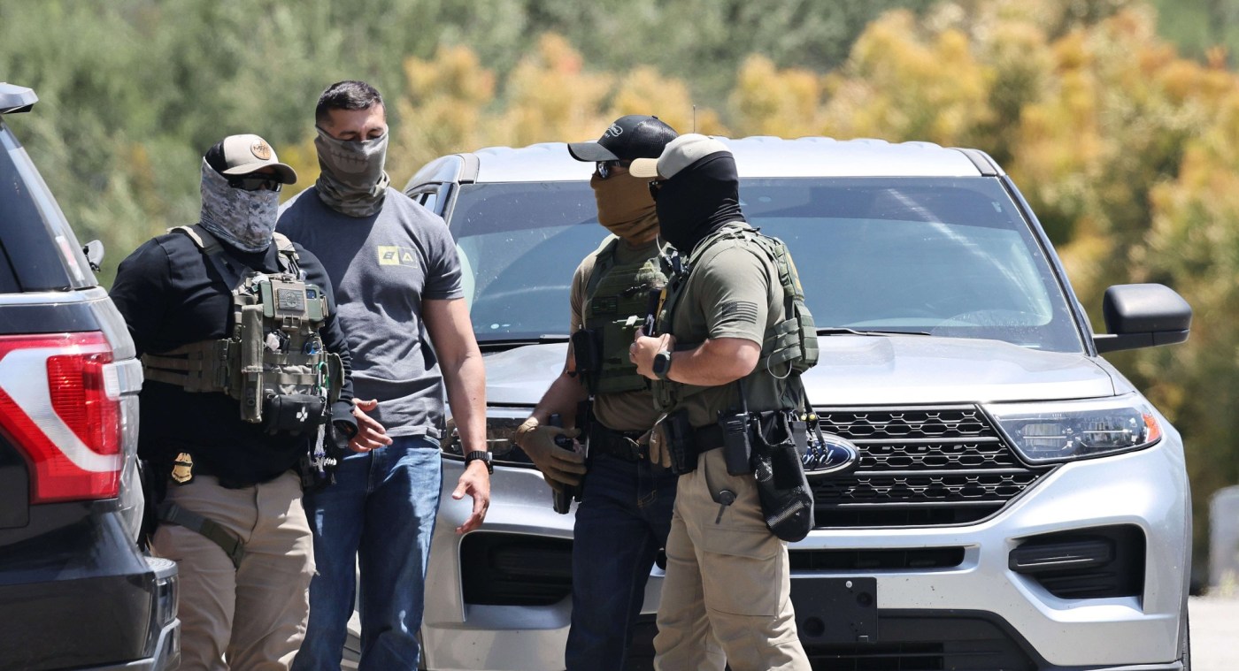 California Senators Push Bill for Immigration Agent Identification