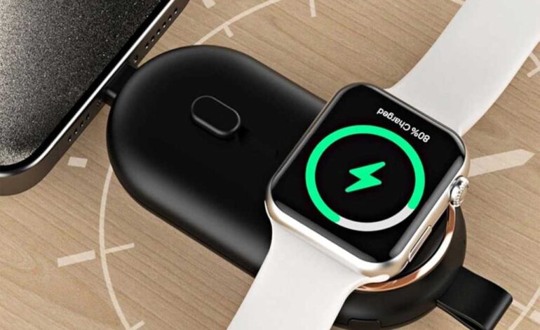 Compact Charger Offers Convenience for On-the-Go Users