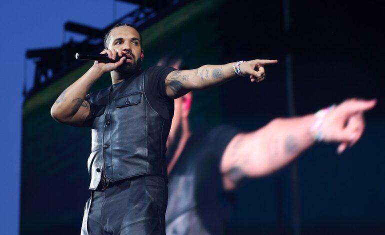 Drake’s “What Did I Miss?” Climbs to No. 1 on Airplay Chart