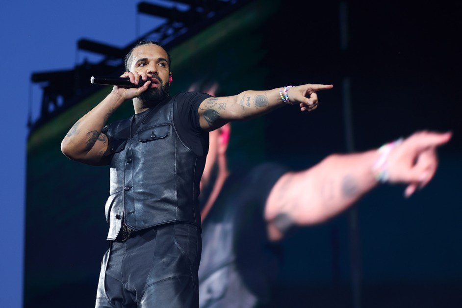 Drake’s “What Did I Miss?” Climbs to No. 1 on Airplay Chart