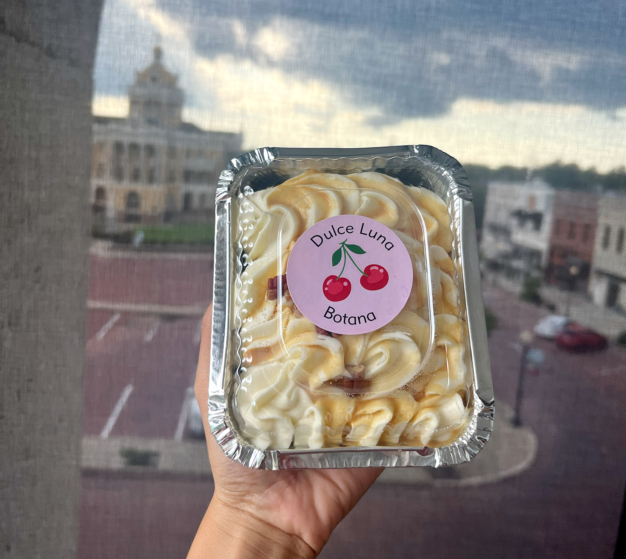 Dulce Luna Botana Celebrates One Year of Sweet Success in Marshall