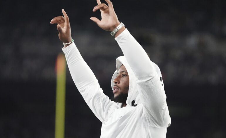 Eagles Aim for Championship Repeat as Chiefs Seek Playoff Redemption