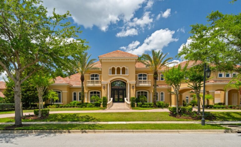 Former NFL Star’s Alaqua Lakes Estate Sells in Just Two Days