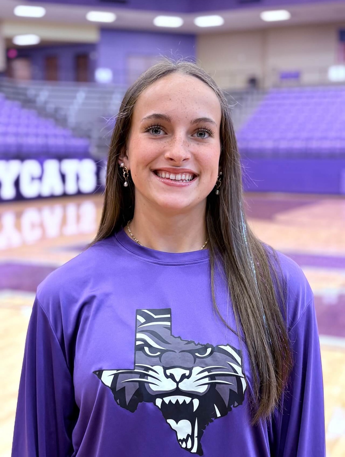 Hallsville’s Kaycin Farrell Named Volleyball Player of the Week