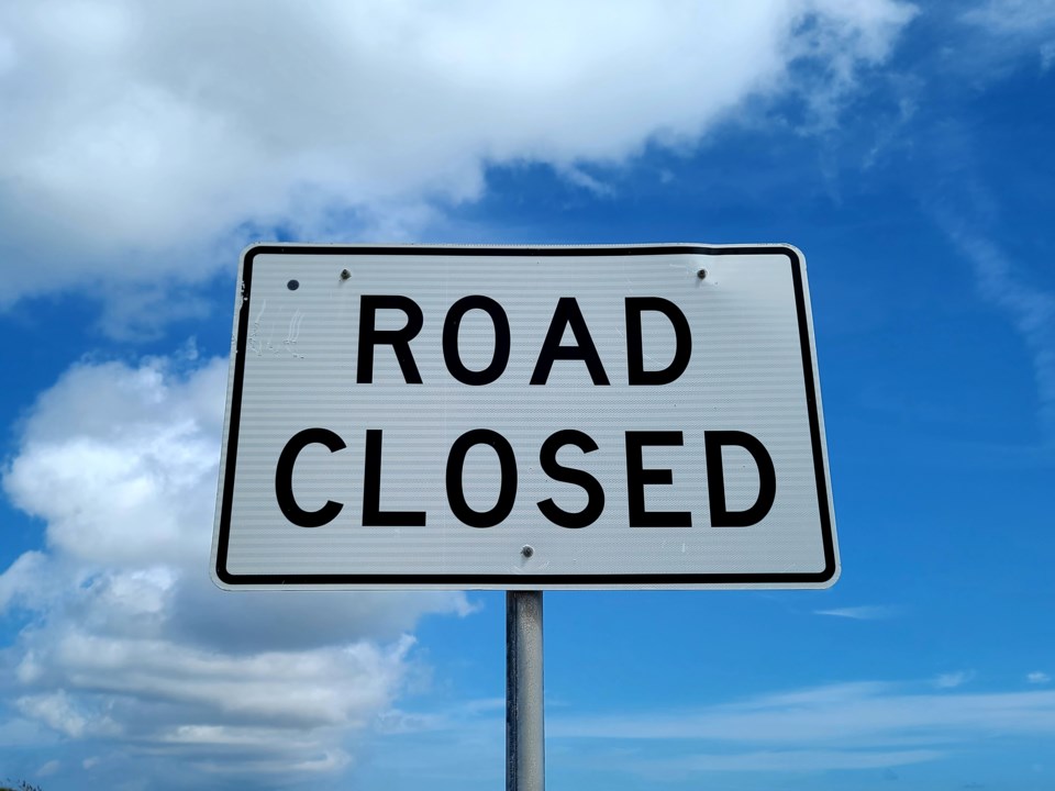 Highway 589 Closed in Both Directions After Collision