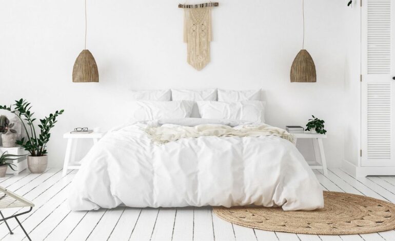 Hotels Choose Bedding Colors for Better Sleep: Expert Insights