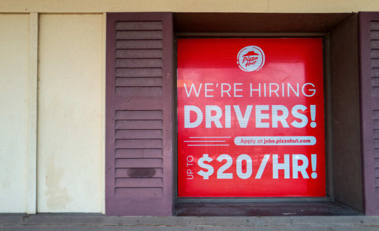 Jobless Claims Drop to 229,000, Easing Economic Concerns