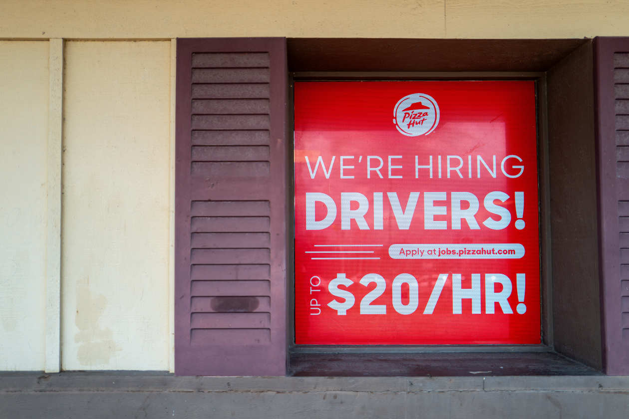 Jobless Claims Drop to 229,000, Easing Economic Concerns
