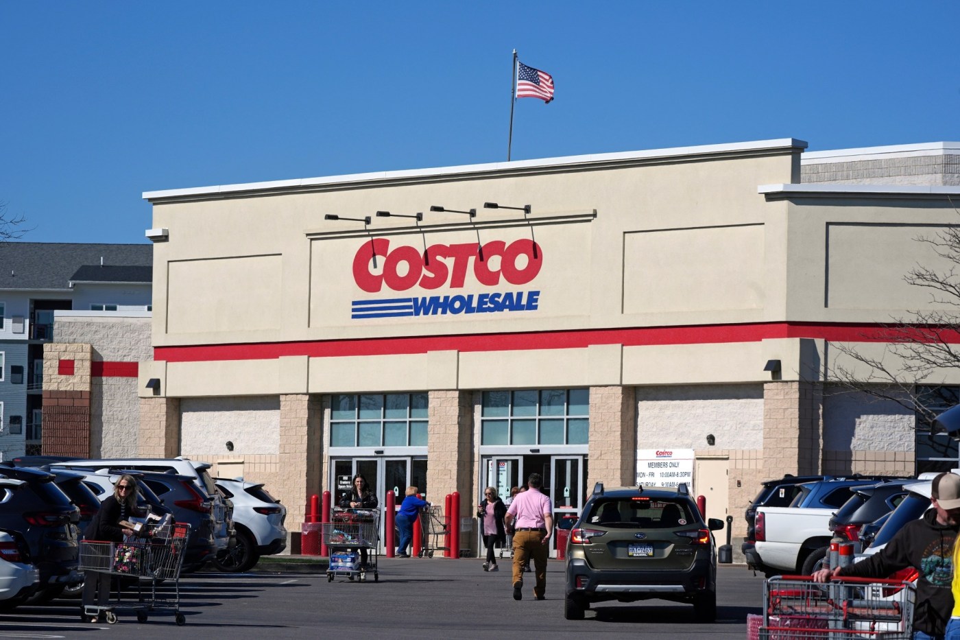Major Bay Area Retailers Open for Labor Day Shopping on Sept. 1