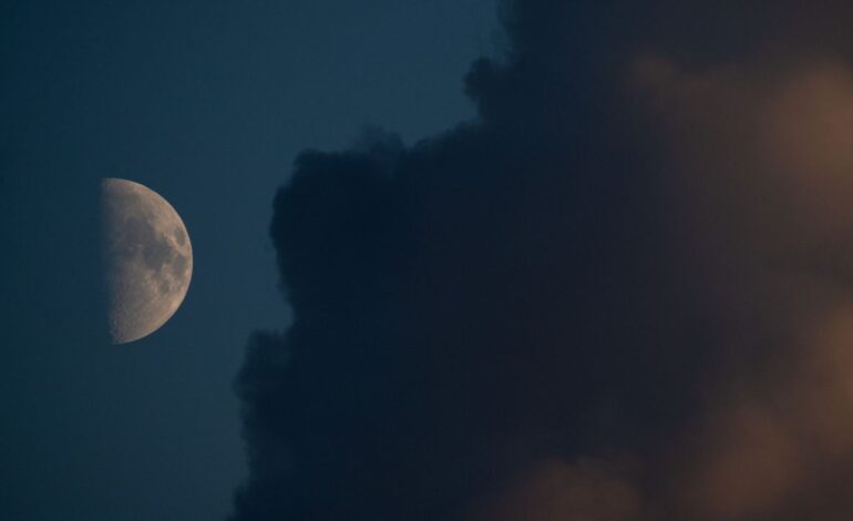 Moon to Dance Near Antares: Watch on August 30-31