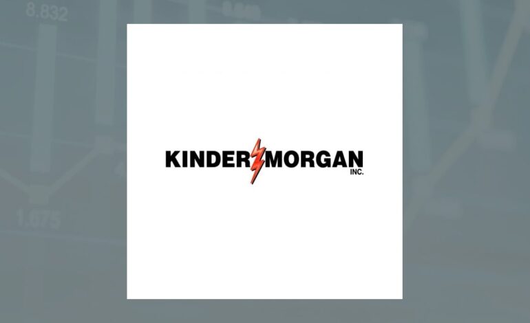 Natixis Advisors Increases Stake in Kinder Morgan to $21.47 Million