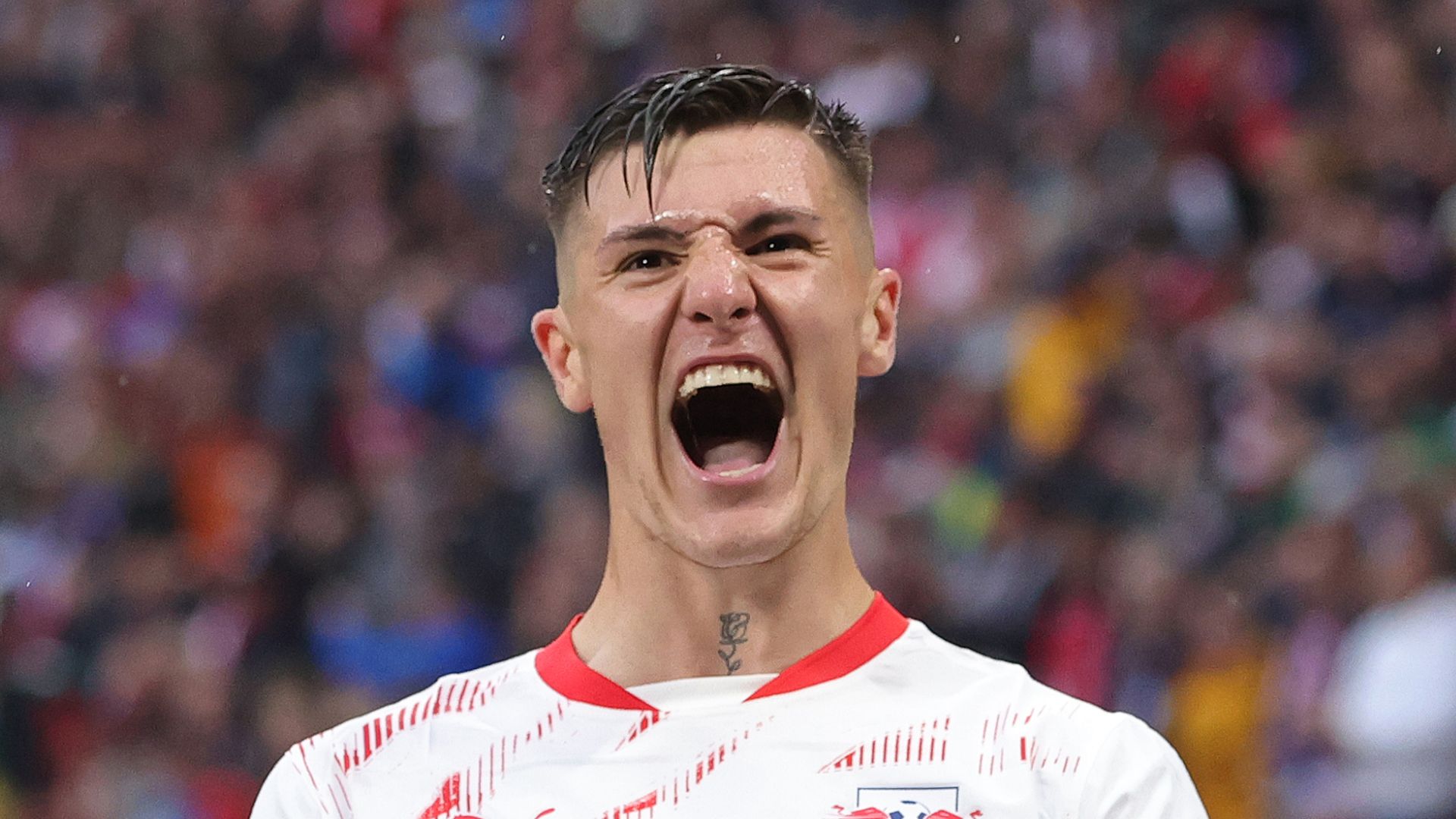 Newcastle Boosts Bid for Sesko as Manchester United Eyes Striker