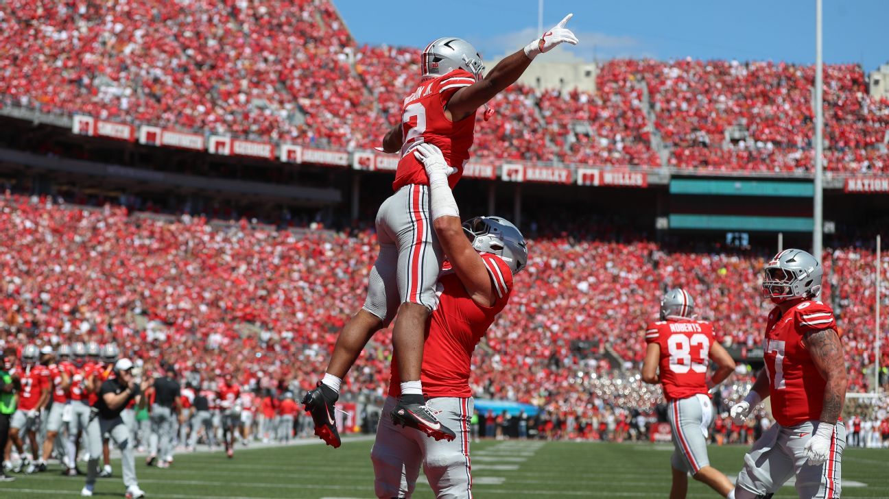 Ohio State Tops No. 1 Texas 14-7 in Season Opener Showdown