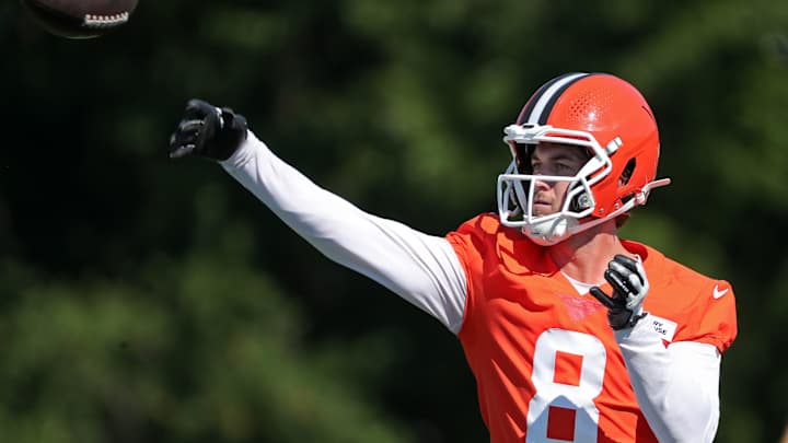 Raiders Acquire Kenny Pickett as Backup Quarterback Amid Injuries
