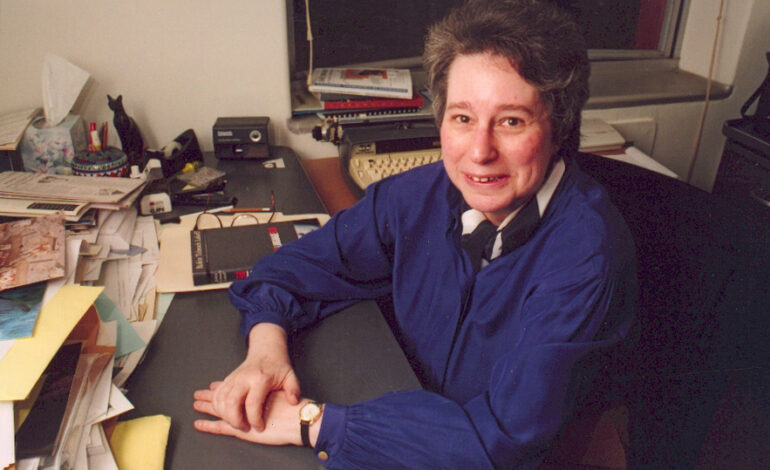 Renowned Linguist Robin Lakoff Passes Away at 82