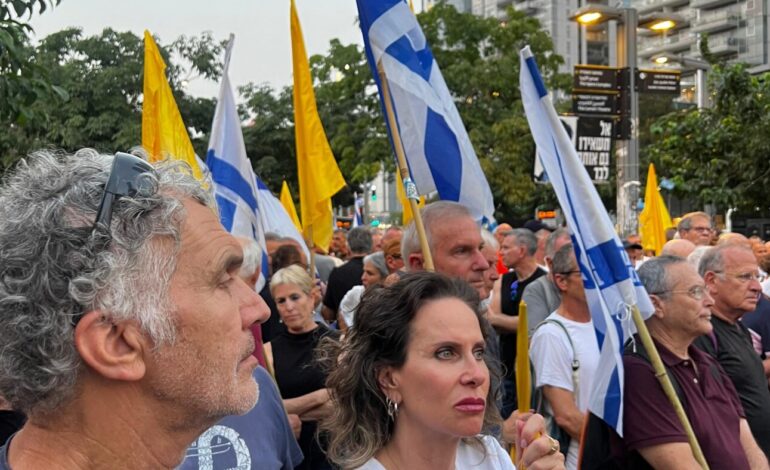 Retired Air Force Pilots Protest Gaza War in Tel Aviv Rally