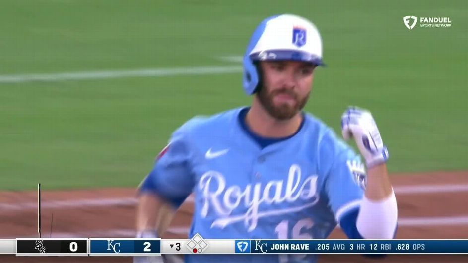 Royals’ Vinnie Pasquantino Exits Game with Heat Illness