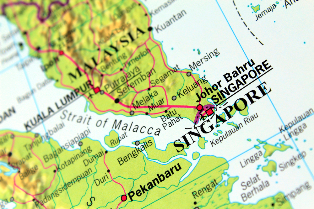 Singapore Embraces Mobile Shopping, Leaving Cards Behind