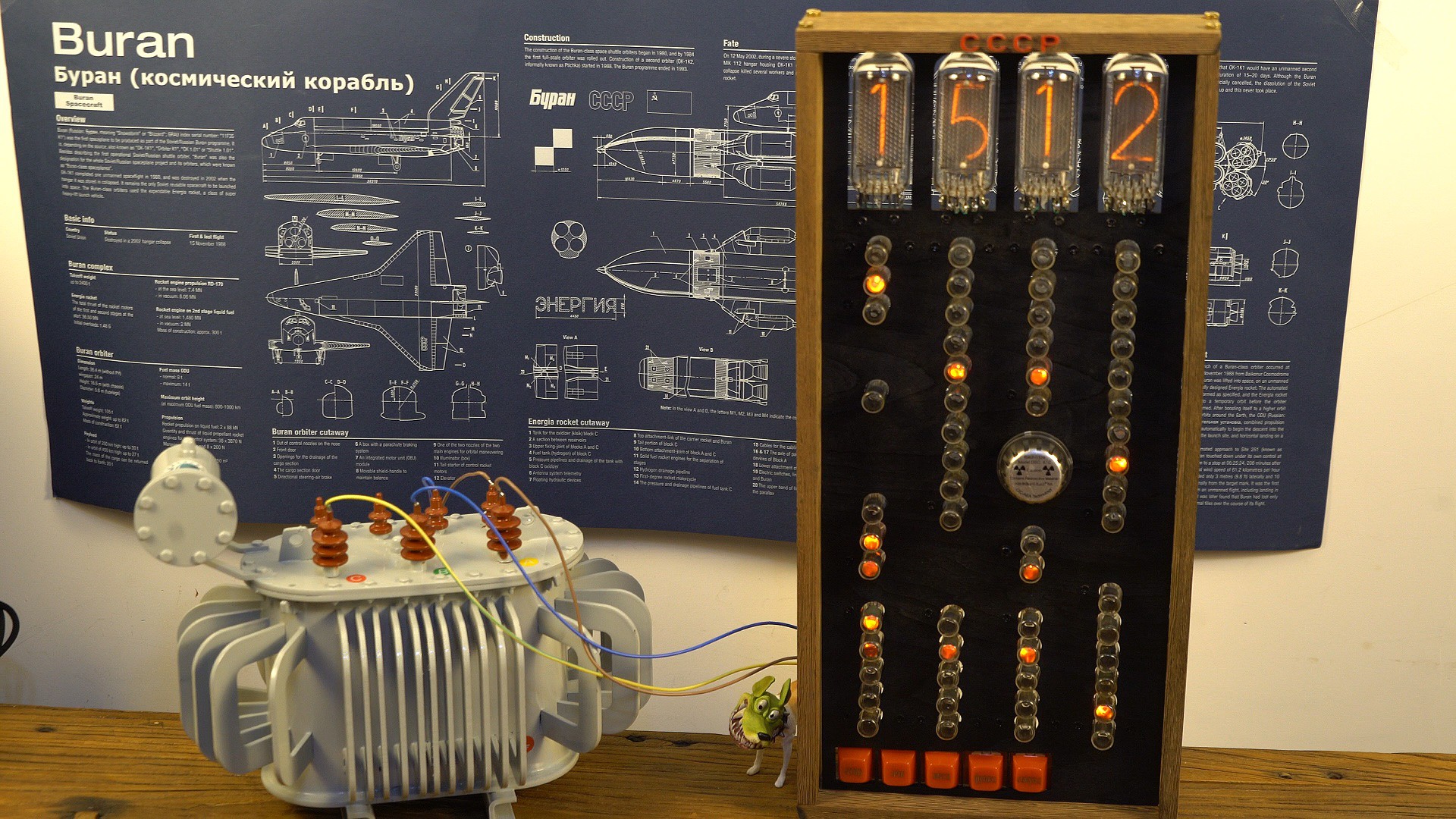 Soviet-Style Clock Features Custom Nixie Tubes and Thyratrons