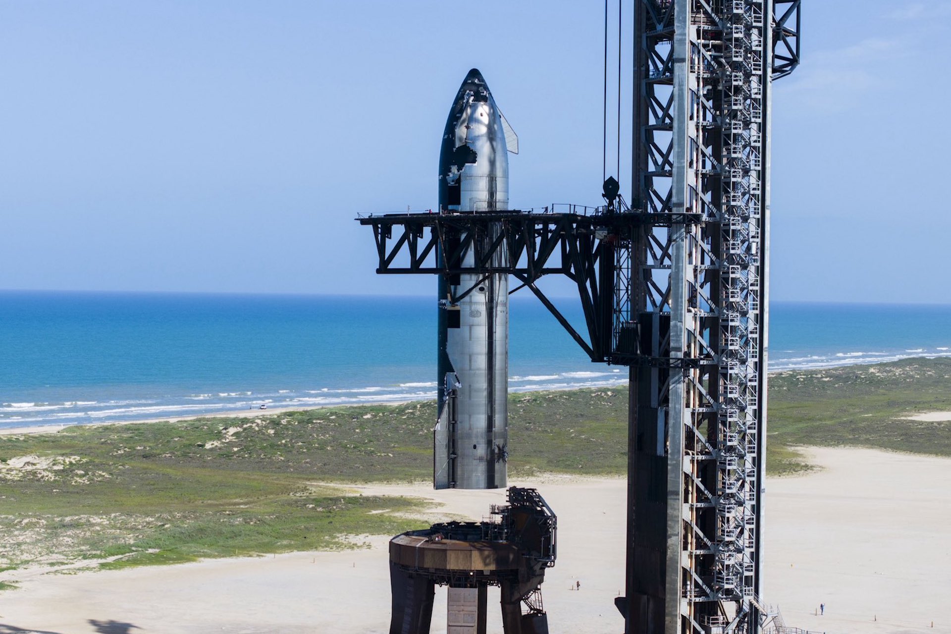 SpaceX Aims for Success in Starship’s Tenth Test Flight