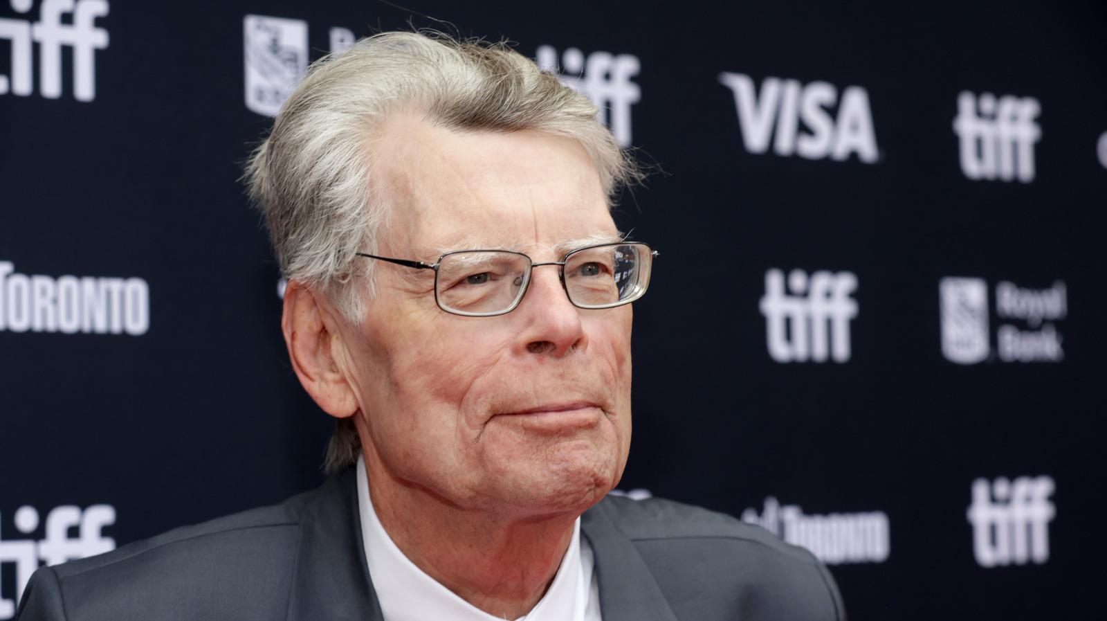 Stephen King’s “Dreamcatcher” Surges to Popularity on Tubi After 22 Years