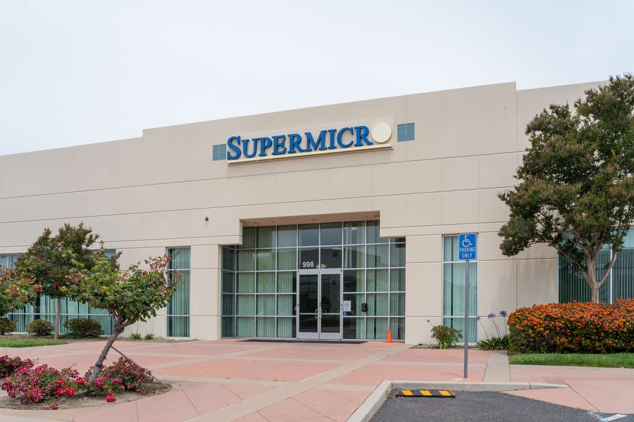Super Micro Slashes Revenue Goal to $33 Billion, Stock Plummets
