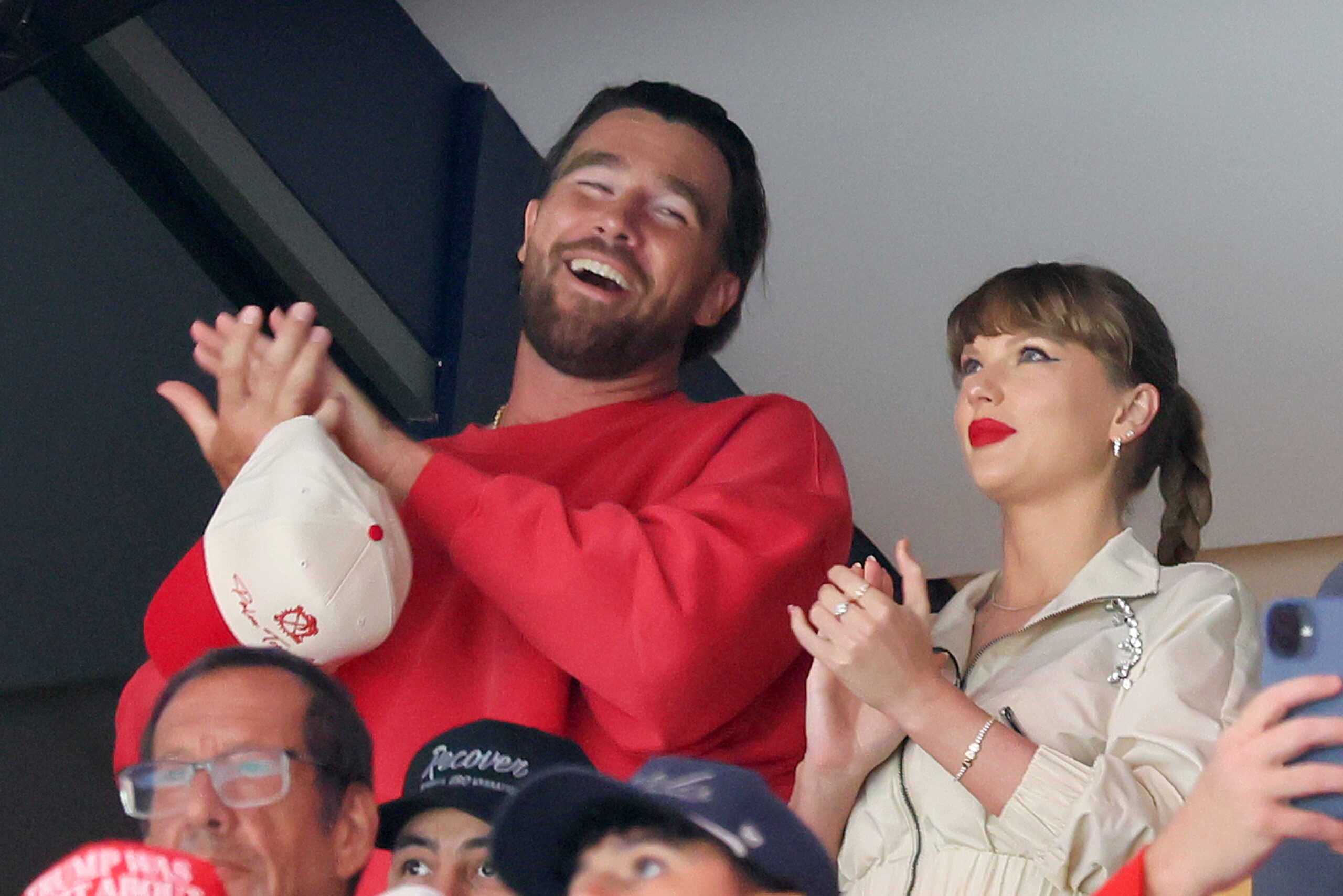 Taylor Swift Supports ESPN’s Chiefs Docuseries Featuring Travis Kelce