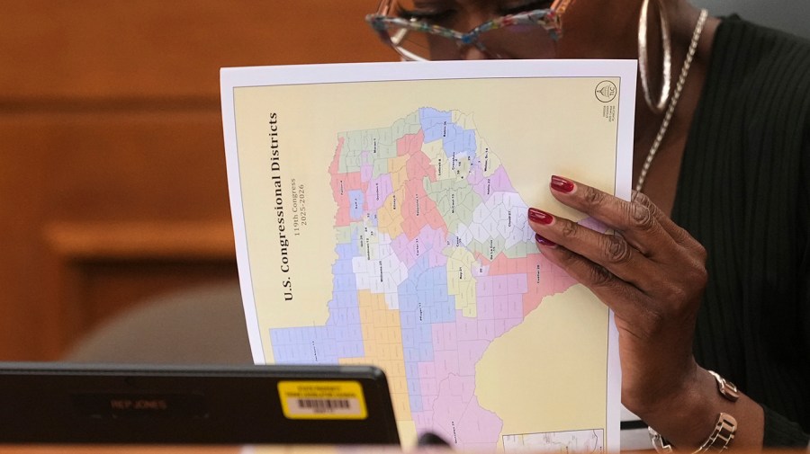 Texas Voters Divided Over GOP Redistricting Plan Ahead of Midterms