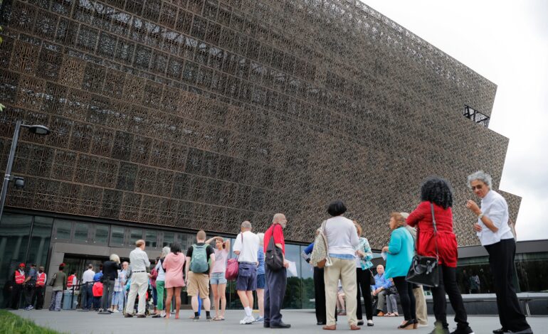 Trump Orders Urgent Review of Smithsonian Museums’ Narratives