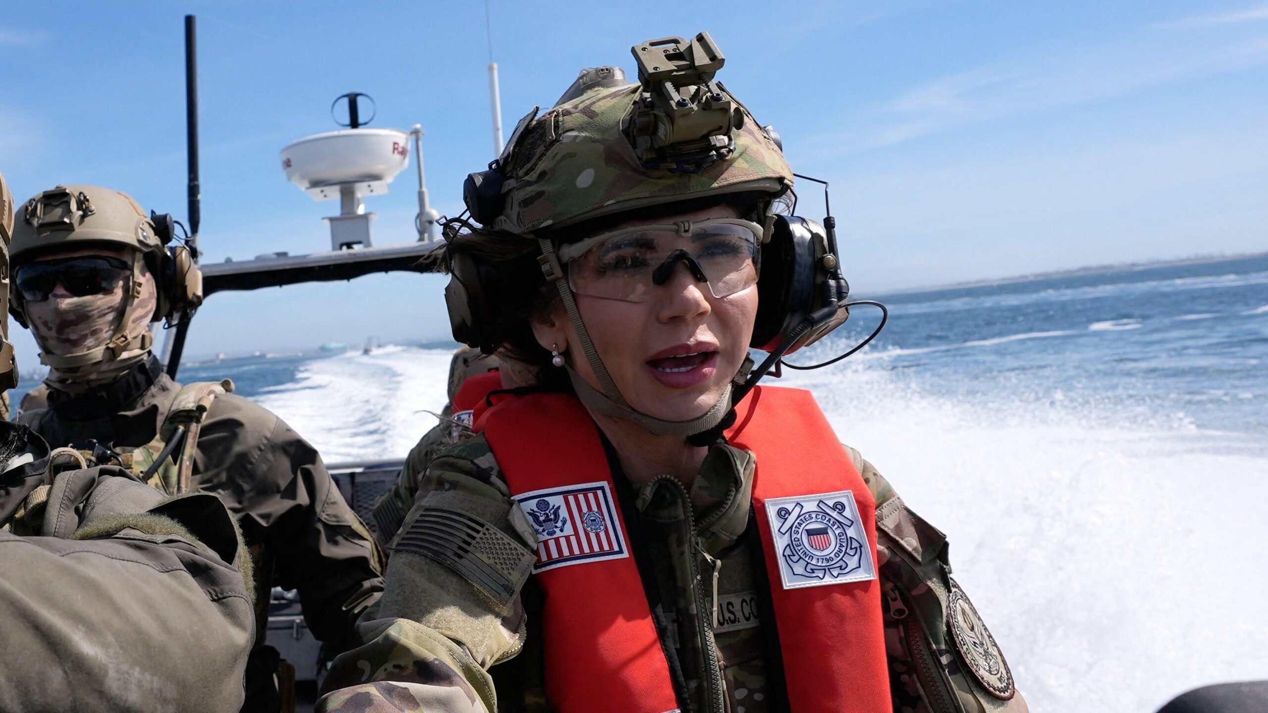 Trump’s Immigration Blitz Targets Navy Base in Chicago Area