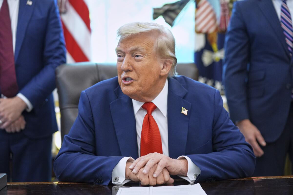 Trump Warns of ‘Purge or Revolution’ in South Korea Ahead of Meeting