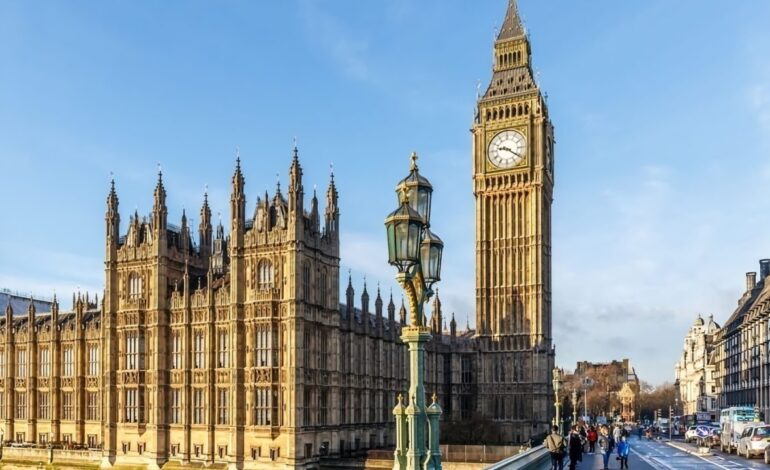 UK Government Abandons Demand for Apple Backdoor Access