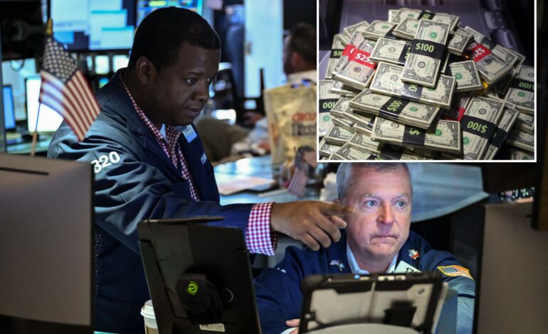 US Dollar Weakness Raises Concerns Over Stock Market Resilience