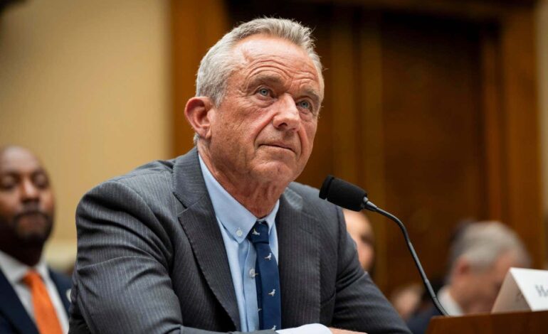 US Health Secretary Claims mRNA Vaccines Ineffective, Sparks Debate
