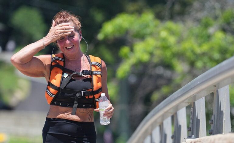 Weighted Vests Spark New Fitness Craze on Social Media