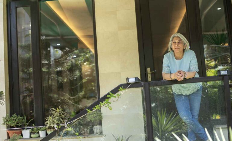 Woman Discovers Ex-Husband Gambled Away $900,000 Savings
