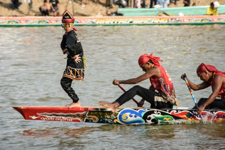 Young Dancer Sparks Global Interest in Indonesia’s Pacu Jalur Race