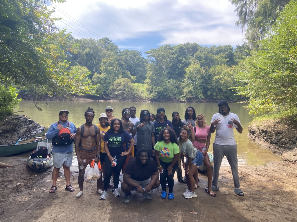 Albany State Students Kayak the Flint River in Exciting Adventure