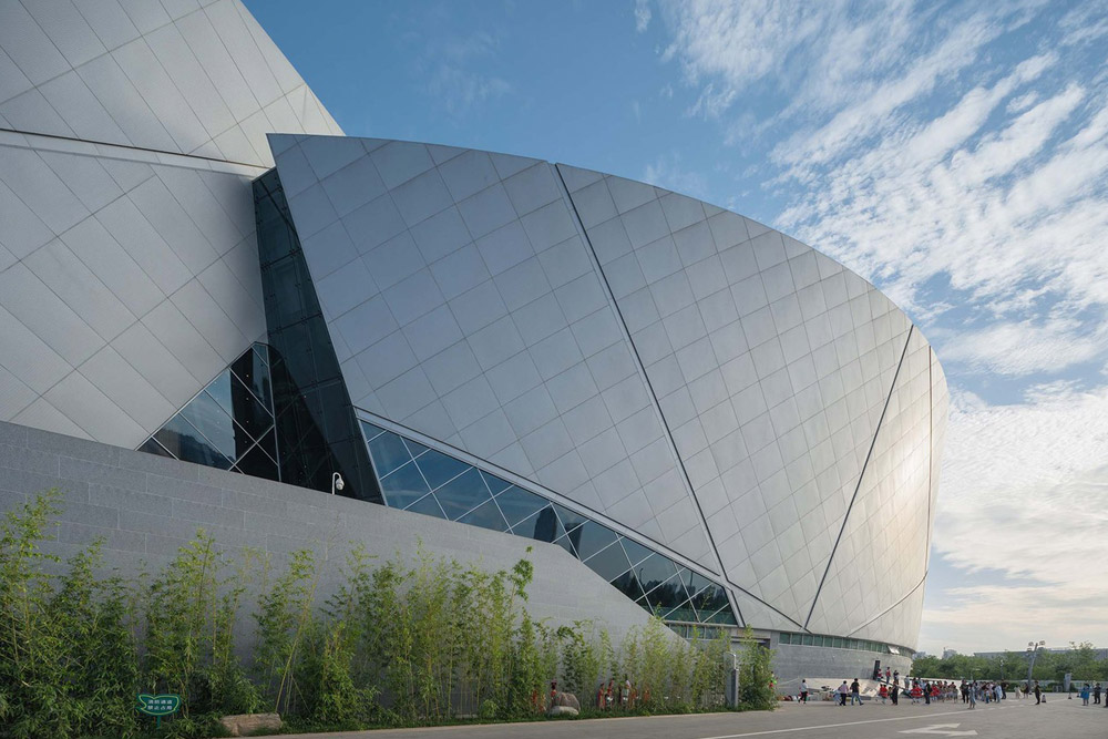 Aluminum Facade Panels Enhance Energy Efficiency and Sustainability