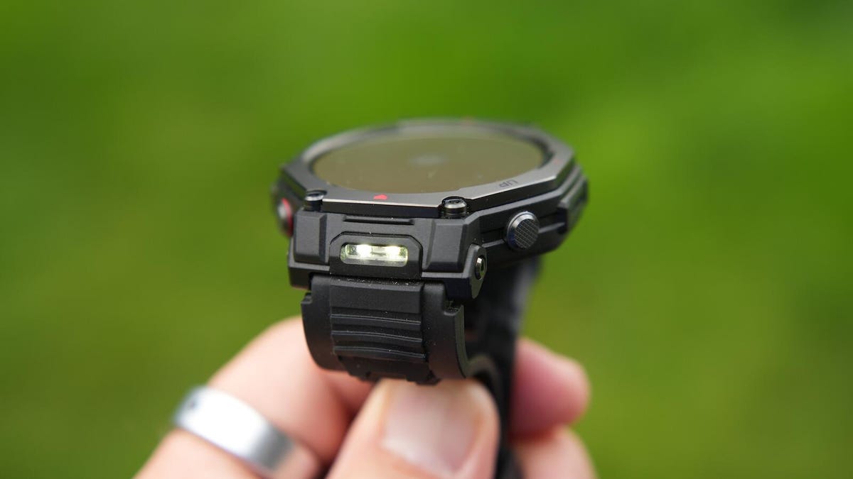 Amazfit Launches T-Rex 3 Pro, Featuring Innovative LED Flashlight