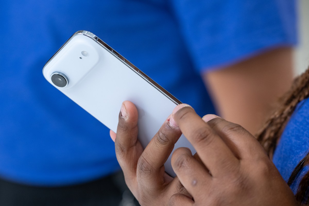 Apple Launches New iPhone Security Feature to Combat Spyware