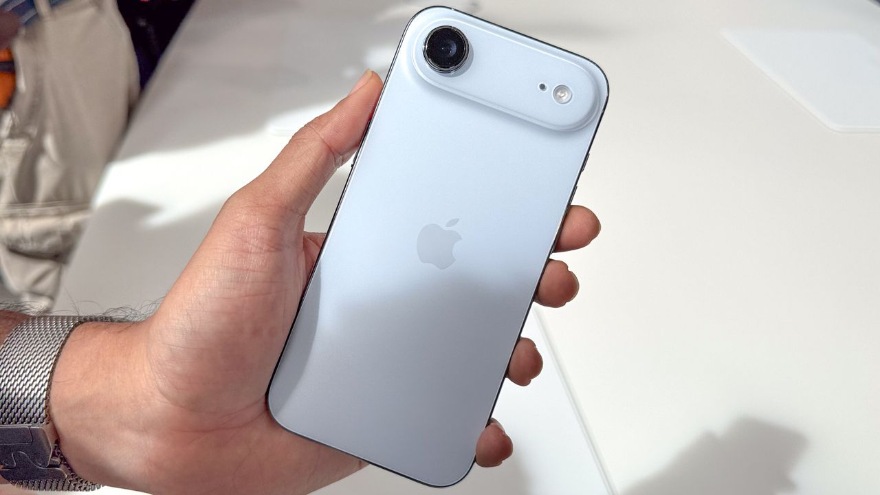 Apple Unveils iPhone Air, But Concerns Rise Over Durability