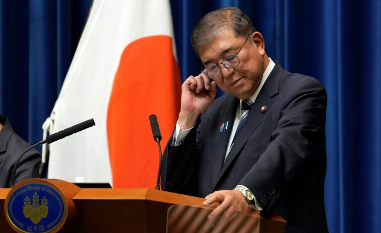 Asian Markets Surge as Japan’s Political Uncertainty Hits Yen